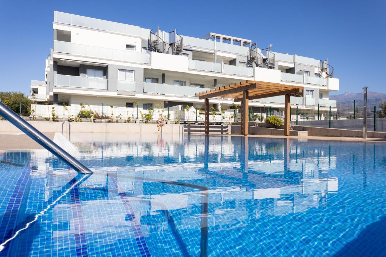 Maday , Big Terrace And Swimingpool Apartment *
